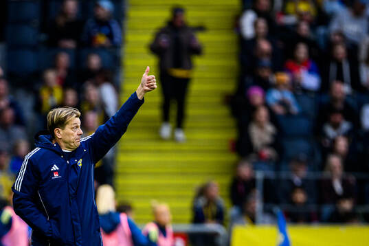 Head coach Tony Gustavsson of Sweden
