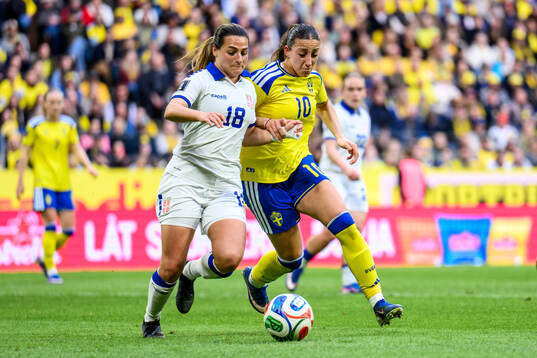 Emma Petrovic of Serbia and Rosa Kafaji of Sweden
