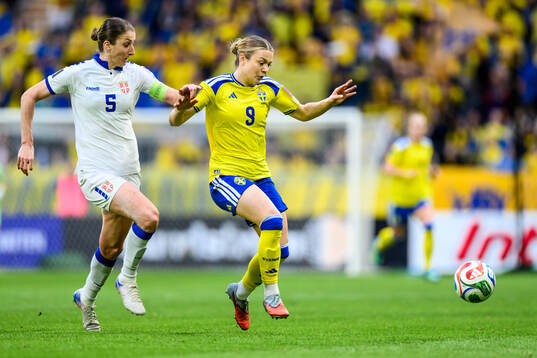 Violeta Slovic of Serbia and Beata Olsson of Sweden