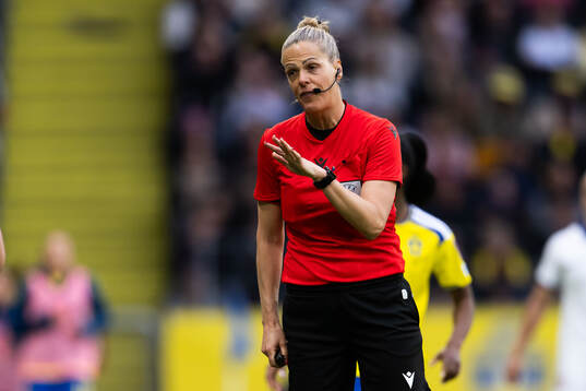 Referee Désirée Blanco