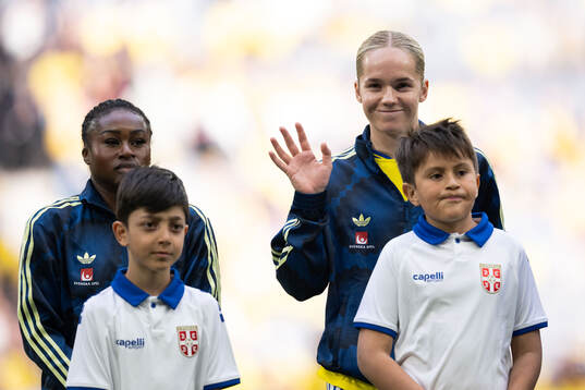 Monica Jusu Bah and Hanna Lundkvist of Sweden