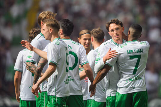 Hammarbys Noah Persson jublar