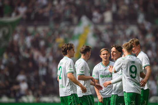 Hammarbys Noah Persson jublar