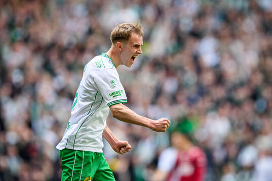 Hammarbys Victor Stange Lind jublar