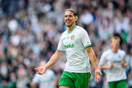 Hammarbys Nikola Vasic jublar