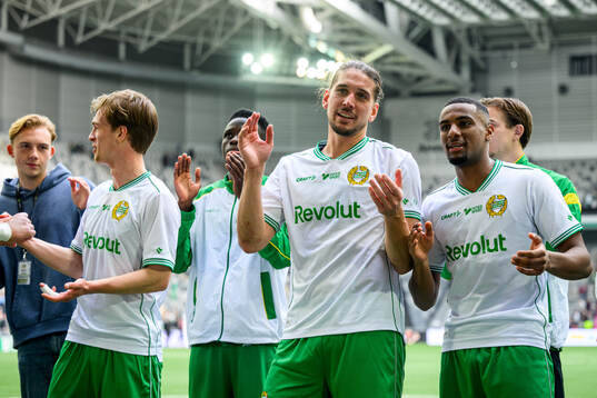 Hammarbys Nikola Vasic och Paulos Abraham jublar