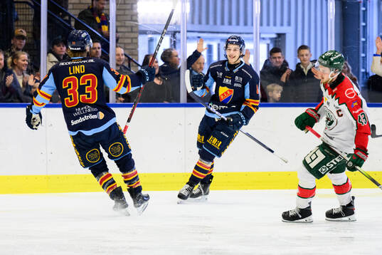 Djurgårdens Liam Redstedt jublar