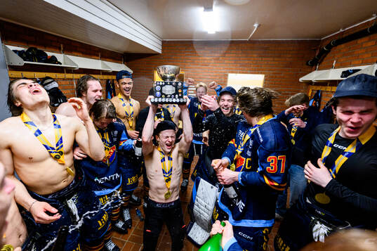 Djurgårdens spelare jublar