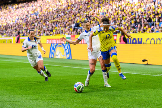 Živana Stupar of Serbia and Felicia Schröder of Sweden