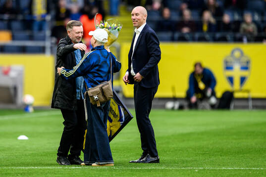 Former coach Peter Gerhardsson, Marika Domanski Lyfors and