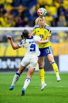 Nina Matejic of Serbia and Amanda Ilestedt of Sweden