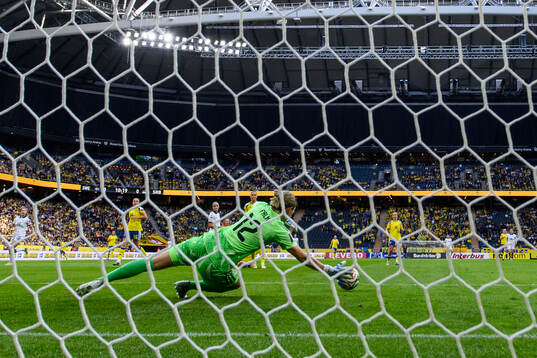 goalkeeper Jennifer Falk of Sweden