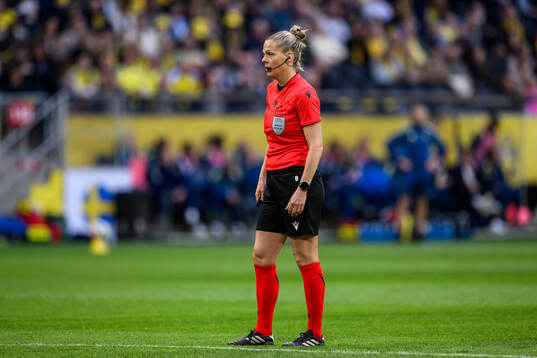 Referee Désirée Blanco