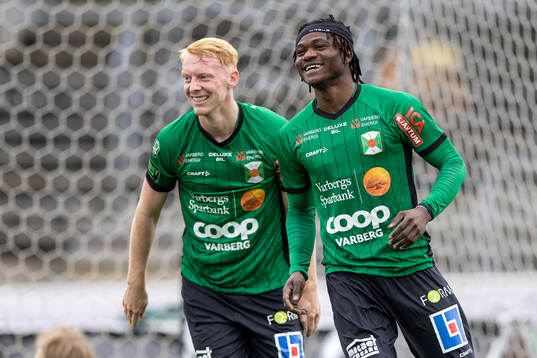Varbergs Wilhelm Ärlig och Severin Nioule jublar
