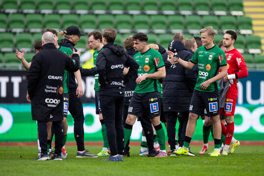 Varbergs spelare jublar