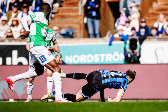 Sirius Oscar Krusnell faller i en straffsituation