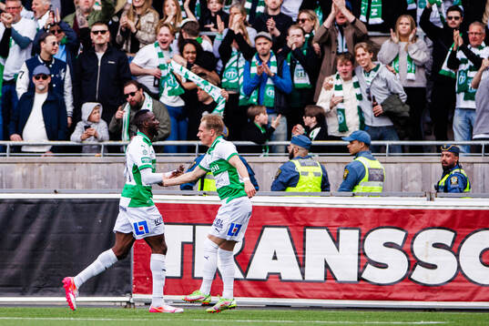 Västerås Frederic Nsabiyumva jublar