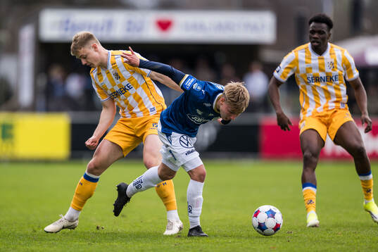 IFK Göteborgs David Kruse och Halmstads Otso Liimatta