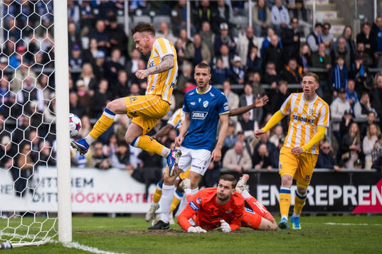 IFK Göteborgs Tobias Heintz gör 1-1