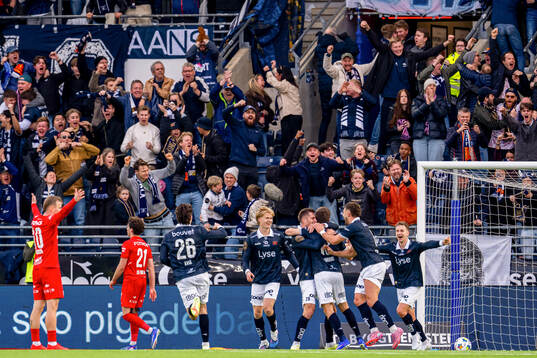 Sondre Bjørshol of Viking celebrates with teammates