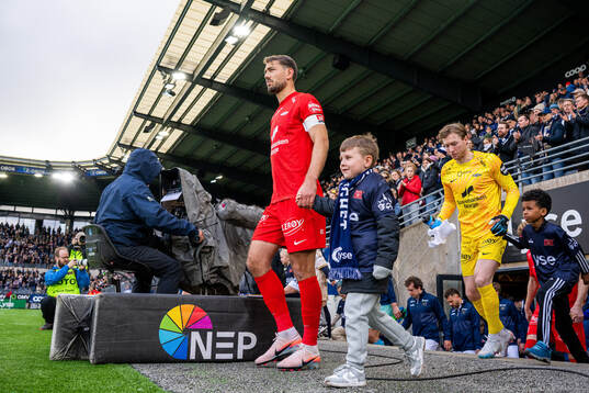 Fredrik Pallesen Knudsen of Brann enters the pitch