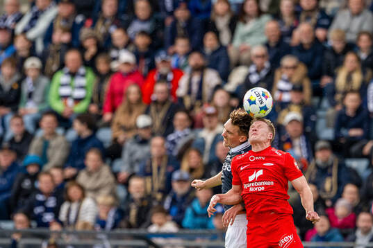 Kristoffer Askildsen of Viking and Kristian Eriksen of Brann