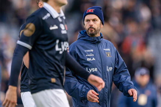 Head coach Bjarte Lunde Aarsheim of Viking