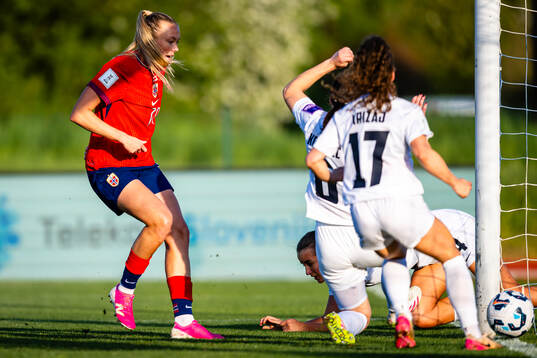 Synne Sofie Kinden Jensen of Norway scores the 1-2 goal