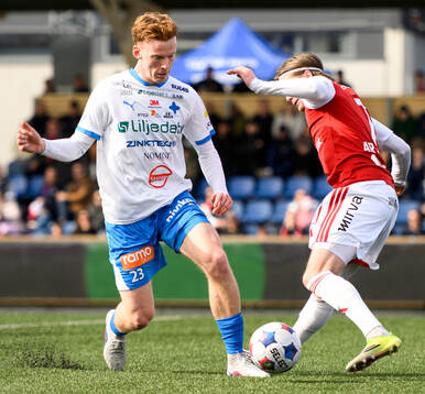 IFK Värnamos Logi Hrafn Robertsson och Sandvikens IFs