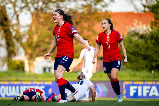 Signe Gaupset of Norway celebrates