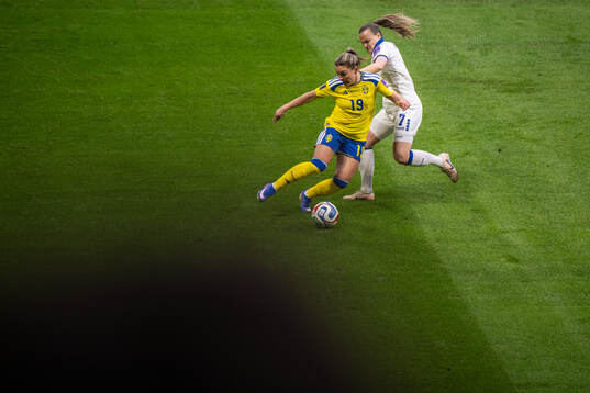 Johanna Rytting Kaneryd of Sweden and Milica Mijatovic of