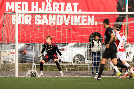Sandvikens IFs målvakt Hannes Sveijer