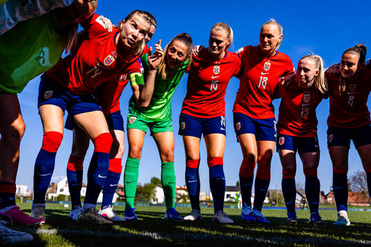 Ada Hegerberg, goalkeeper Cecilie Fiskerstrand, Mathilde