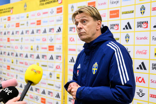 Head coach Tony Gustavsson of Sweden