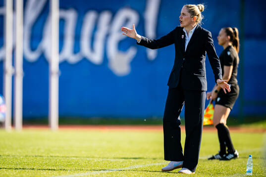 Head coach Gemma Grainger of Norway