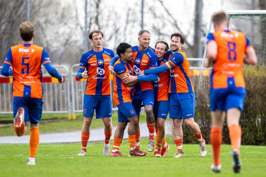 Bläddra bland fler bilder av Fotboll, Division 3 Sydvästra Götaland, Vejby - Högaborg