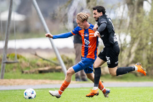 Vejbys David Nilsson och Högaborg BKs Mostafa Khalili