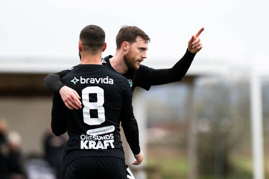 Högaborg BKs Anton Kinnander och Andy Quist Svensson jublar