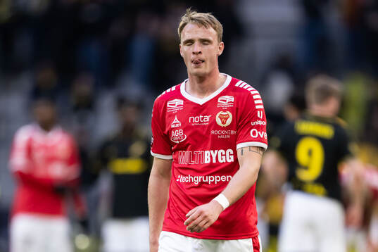 Kalmars Sivert Engh Øverby deppar