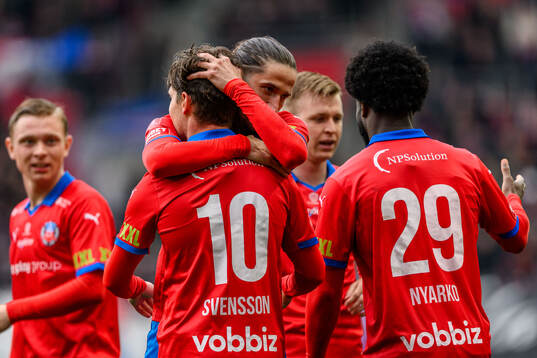 Helsingborgs Ervin Gigovic och Max Svensson jublar