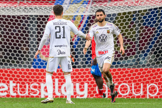 Östersunds Amar Begic jublar