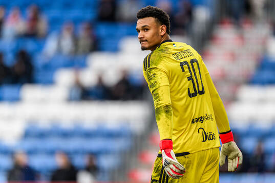 Östersunds målvakt Tyree Griffiths deppar
