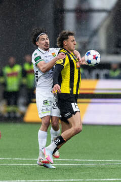 GAIS Viktor Radisic och Häckens Silas Andersen