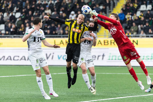 Häckens Harry Hilvenius mot GAIS Oskar Ågren, Robin Frej