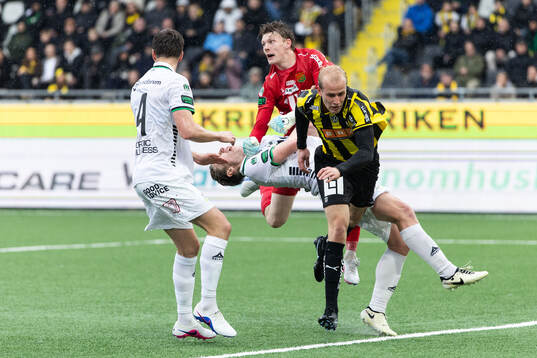 Häckens Harry Hilvenius mot GAIS Oskar Ågren, Robin Frej