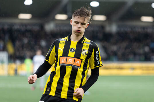 Häckens Adrian Svanbäck deppar