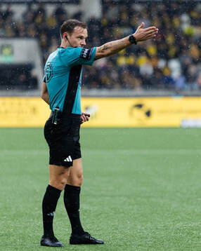Domare Kristoffer Karlsson