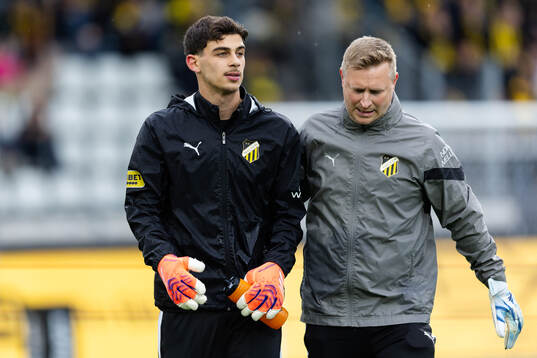Häckens målvakt Kristan Marinkovic och målvaktstränare