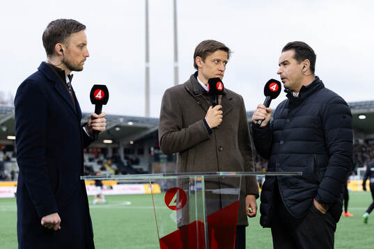 s studio med experterna Simon Thern och Nordin Gerzic
