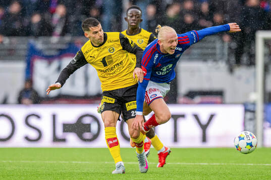 Ylldren Ibrahimaj of Lillestrøm and Kolbeinn Finnsson of